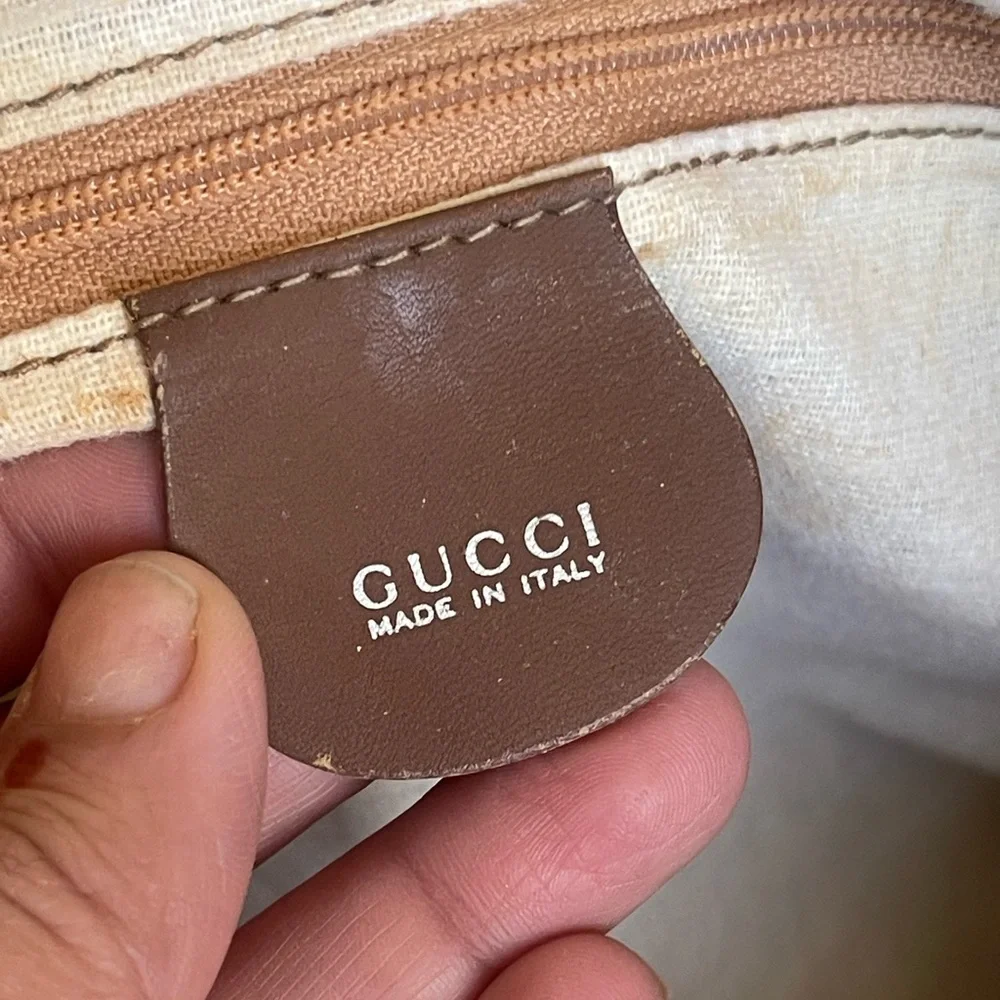 Authentic Gucci vintage bamboo suede shoulder bag - Picture 9 of 12